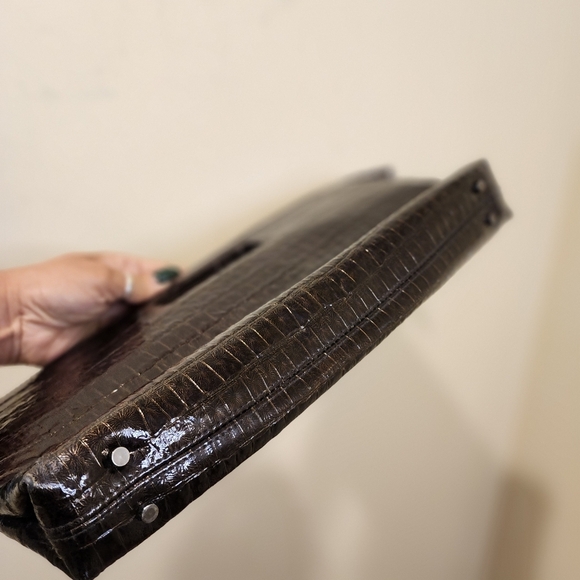 XOXO Brown Embossed Faux Patent leather Satchel Bag - Picture 4 of 12